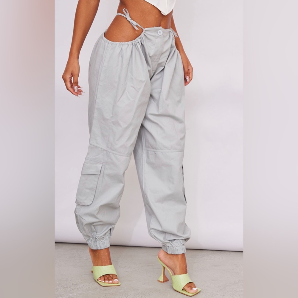 PrettyLittleThing Cargo Pants